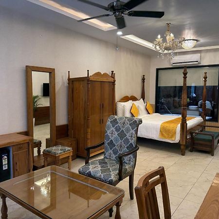 Sterling Kastoori Rudraprayag Hotel ภายนอก รูปภาพ