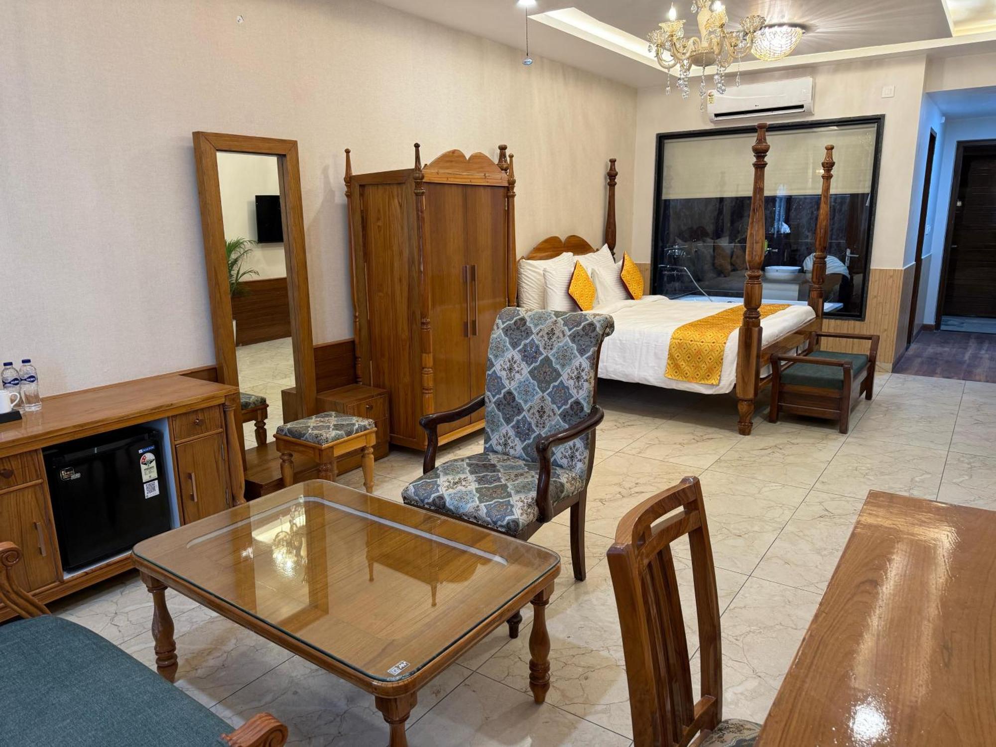 Sterling Kastoori Rudraprayag Hotel ภายนอก รูปภาพ