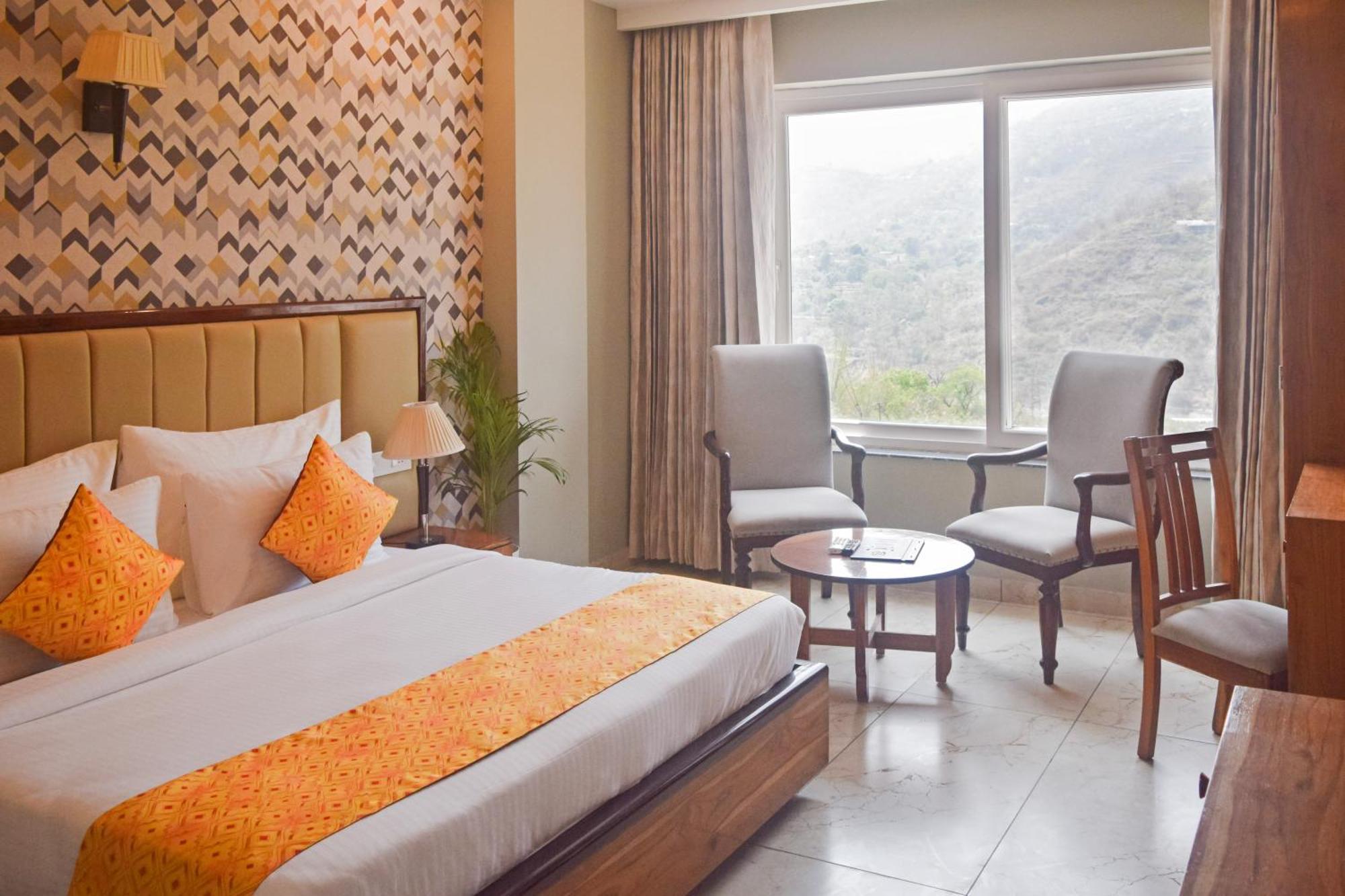 Sterling Kastoori Rudraprayag Hotel ภายนอก รูปภาพ