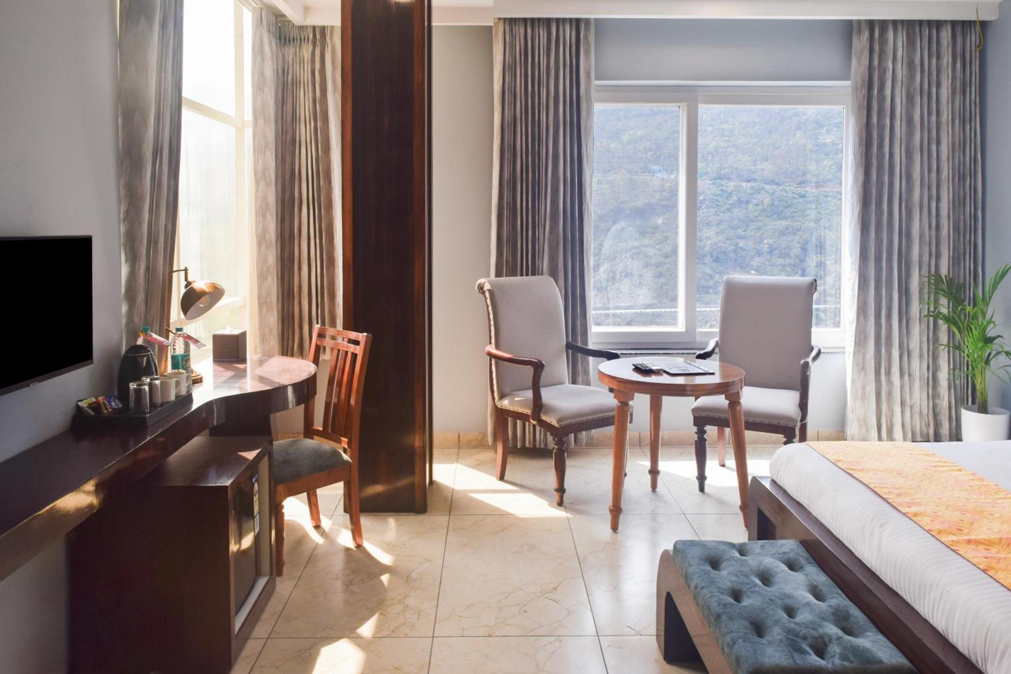 Sterling Kastoori Rudraprayag Hotel ภายนอก รูปภาพ